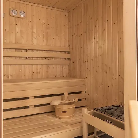 Hotel Justyna 4*