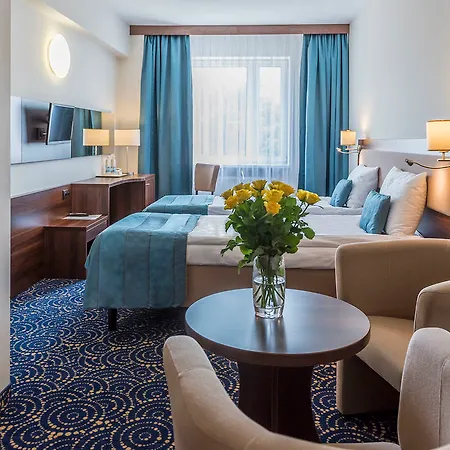 ホテル Justyna 4*